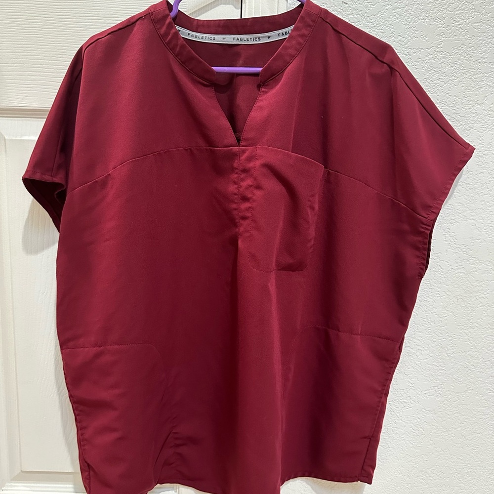 Fabletics scrub set